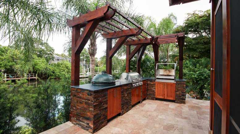 Outdoor Kitchens Gallery